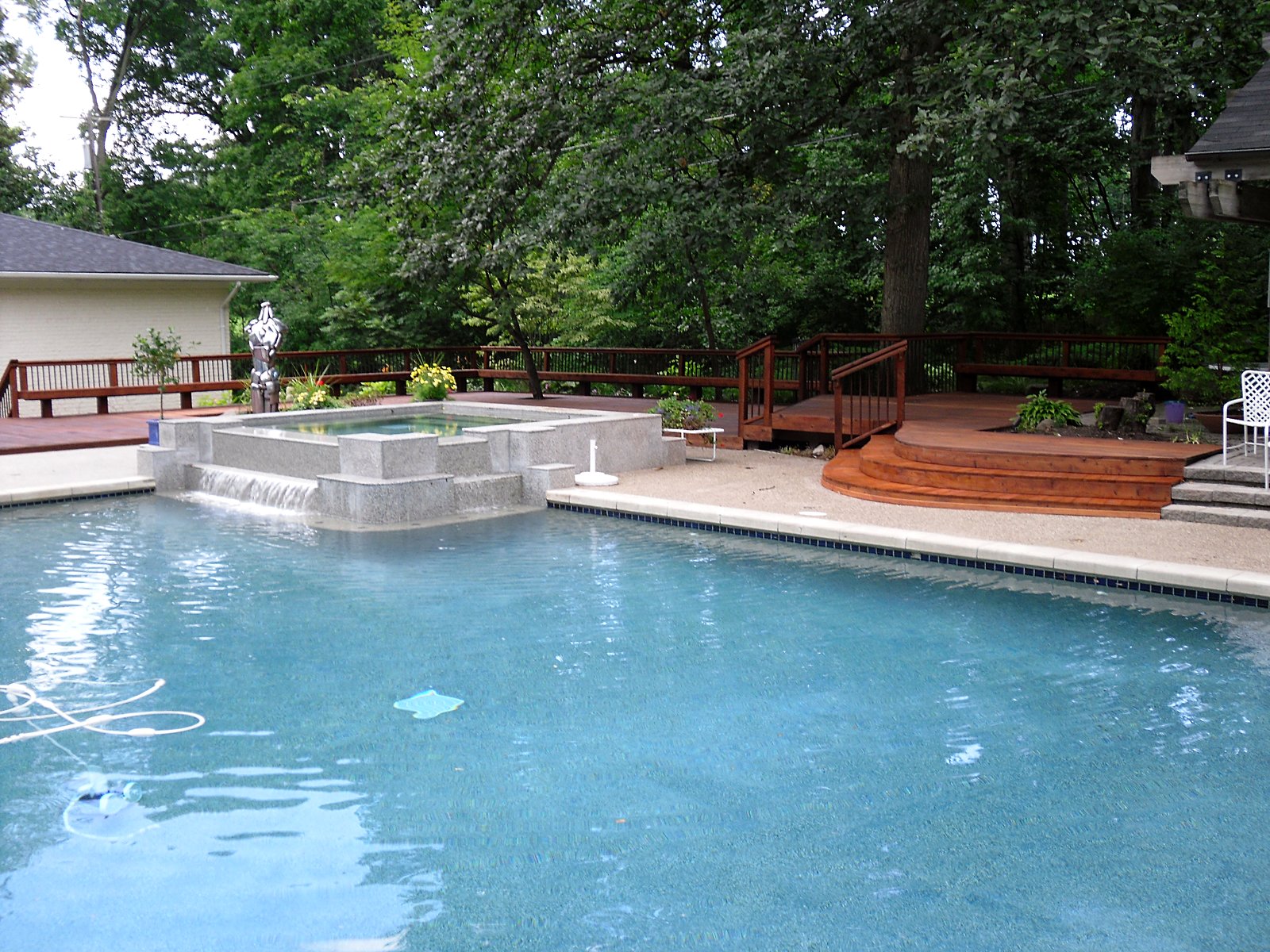 Ipe hardwood deck with seating in Bloomfield, MI