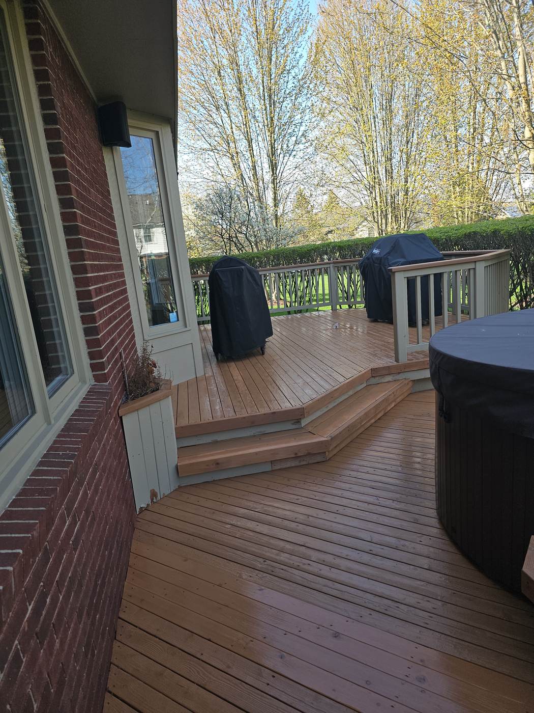 Deck stain job in Grosse Pointe Shores, MI