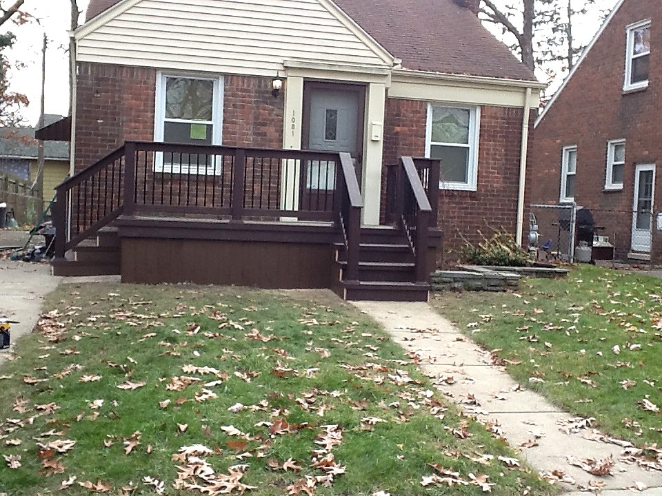Freshly restored composite deck in Huntington Woods, MI